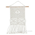 colgante de macrame gris y blanco